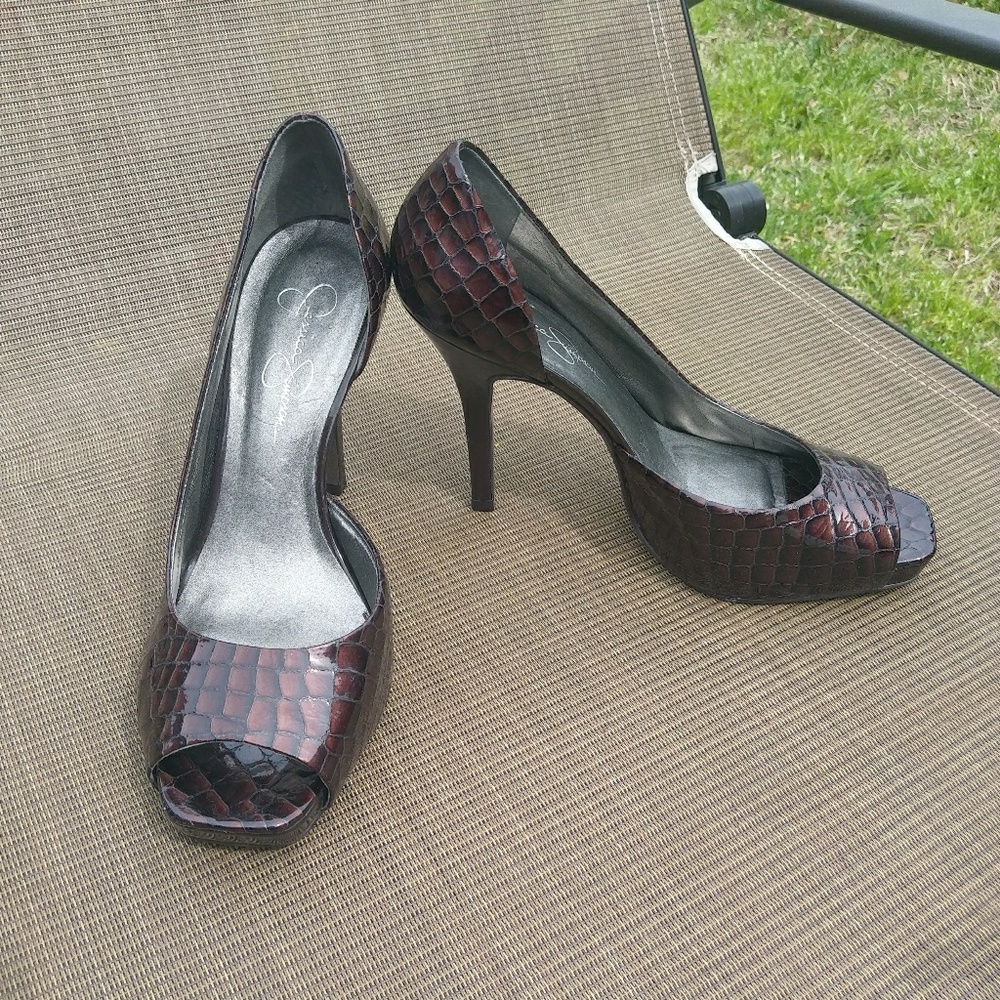 Jessica Simpson brown snake skin heels